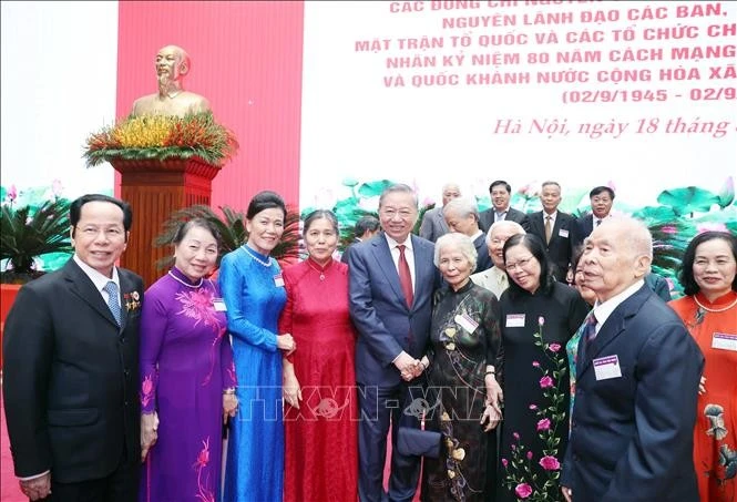 Tổng Bí thư Tô Lâm và các đại biểu.