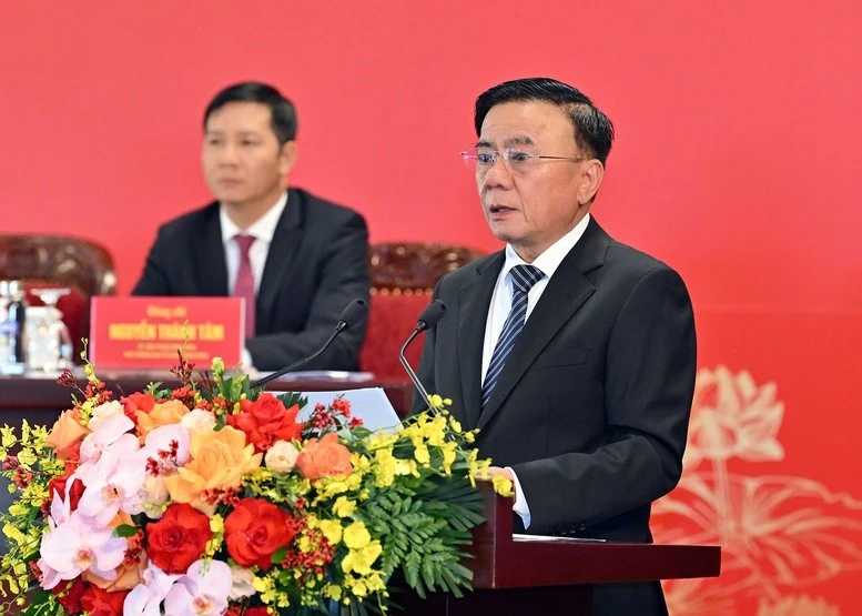 Thường trực Ban Bí thư Trần Cẩm Tú ghi nhận, đánh giá cao tình cảm, trách nhiệm của đội ngũ phóng viên các cơ quan thông tấn báo chí trong nước và quốc tế trong công tác thông tin, tuyên truyền về Đại hội XIV của Đảng.