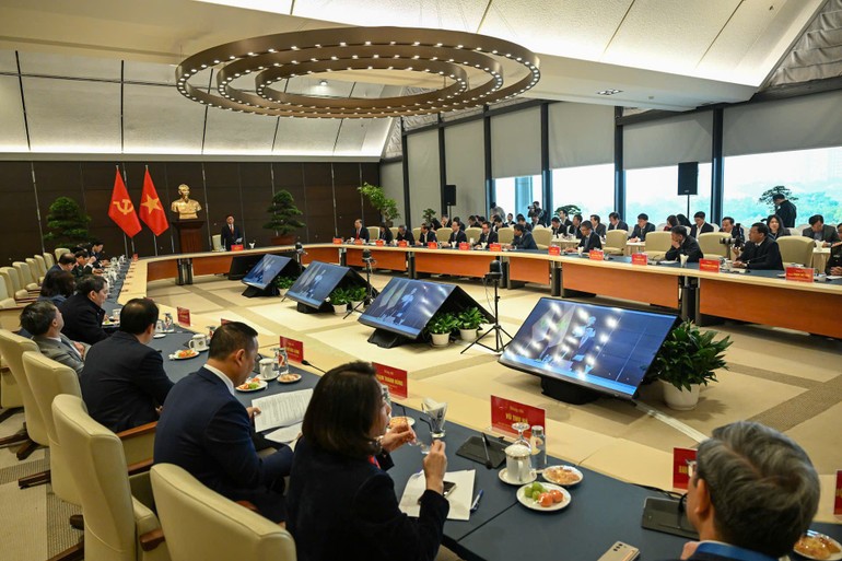 Quang cảnh buổi họp rút kinh nghiệm.