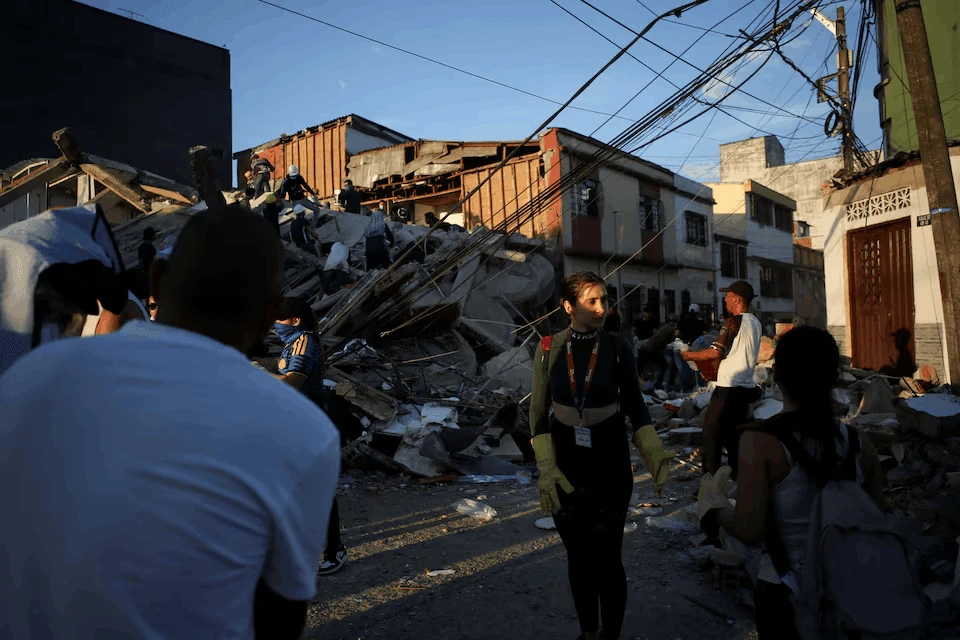 Khung cảnh đổ nát sau trận động đất mạnh tại Colombia. Ảnh: Reuters
