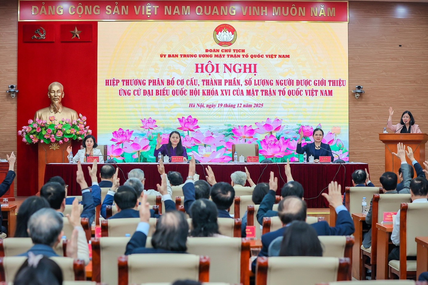 Hội nghị hiệp thương phân bổ cơ cấu, thành phần, số lượng người được giới thiệu ứng cử đại biểu Quốc hội khoá XVI của MTTQ Việt Nam.