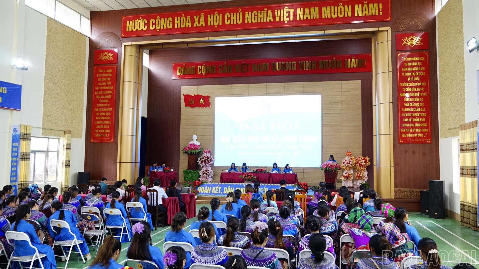Quang cảnh đại hội. baolaocai-br_dsc3207.jpg