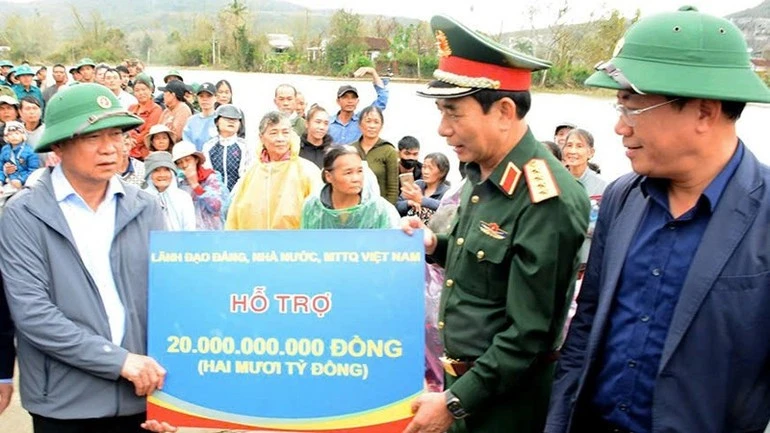 Lãnh đạo Đảng, Nhà nước, Mặt trận Tổ quốc Việt Nam hỗ trợ tỉnh Gia Lai 20 tỷ đồng.