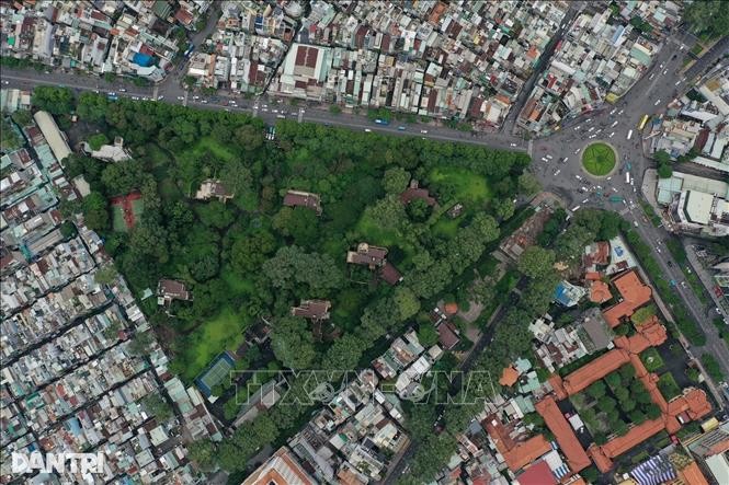 Khu đất số 1 đường Lý Thái Tổ, phường Vườn Lài dự kiến sẽ làm công viên, trong đó bố trí đài tưởng niệm đồng bào, cán bộ, chiến sĩ hy sinh, tử vong vì đại dịch COVID-19.