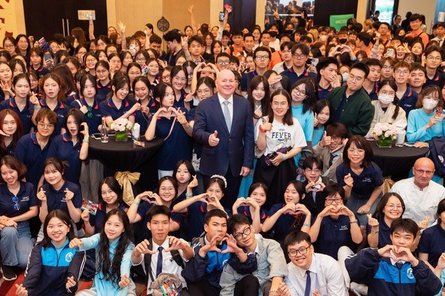 Sinh viên Khoa Du lịch, Trường Đại học Mở Hà Nội có một trải nghiệm ý nghĩa 4 khách sạn lớn tại Hà Nội. Sinh viên Khoa Du lịch, Trường Đại học Mở Hà Nội có một trải nghiệm ý nghĩa 4 khách sạn lớn tại Hà Nội.