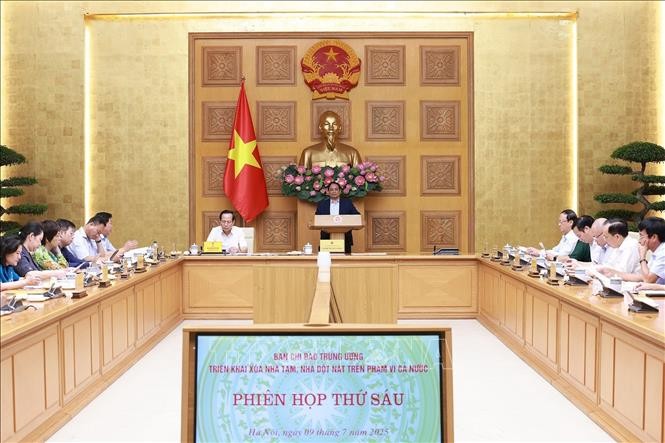 Thủ tướng Phạm Minh Chính chủ trì Phiên họp thứ 6 của BCĐ xoá nhà tạm, nhà dột nát. Thủ tướng Phạm Minh Chính chủ trì Phiên họp thứ 6 của BCĐ xoá nhà tạm, nhà dột nát.