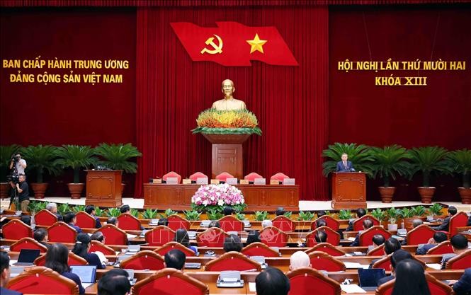 Tổng Bí thư Tô Lâm phát biểu bế mạc Hội nghị lần thứ 12 Ban Chấp hành Trung ương Đảng khóa XIII. Tổng Bí thư Tô Lâm phát biểu bế mạc Hội nghị lần thứ 12 Ban Chấp hành Trung ương Đảng khóa XIII.