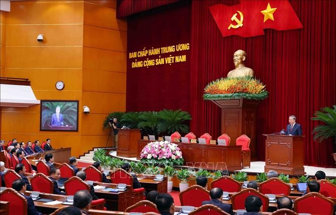 Tổng Bí thư Tô Lâm phát biểu bế mạc Hội nghị lần thứ mười hai Ban Chấp hành Trung ương Đảng khóa XIII. Tổng Bí thư Tô Lâm phát biểu bế mạc Hội nghị lần thứ mười hai Ban Chấp hành Trung ương Đảng khóa XIII.