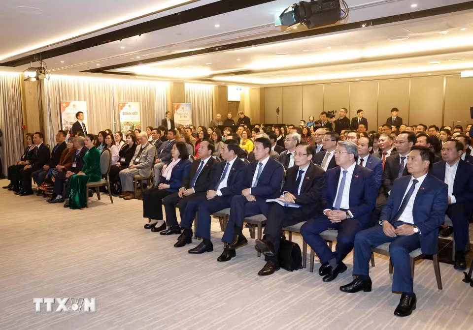 Các đại biểu tham dự cuộc gặp gỡ Tổng Bí thư, Chủ tịch nước Tô Lâm. Ảnh: TTXVN