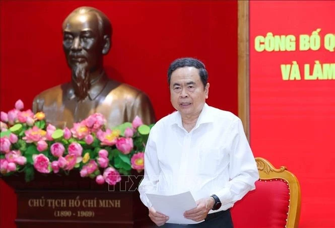 Chủ tịch Quốc hội Trần Thanh Mẫn, Trưởng đoàn kiểm tra, giám sát phát biểu tại hội nghị.