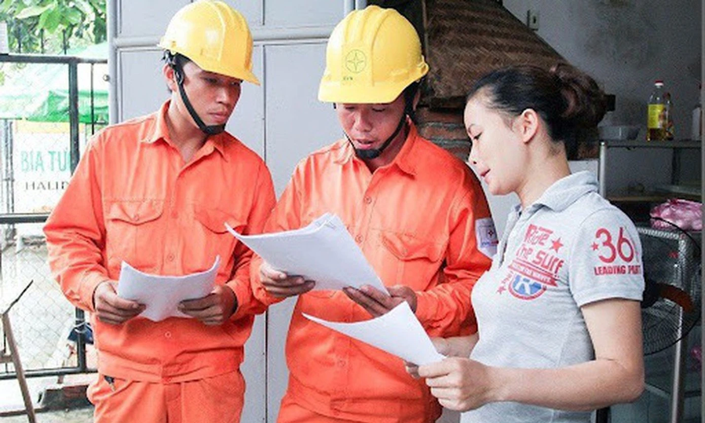 Bộ Công Thương đề xuất 2 phương án bù khoản lỗ gần 44.800 tỷ của EVN vào giá điện.