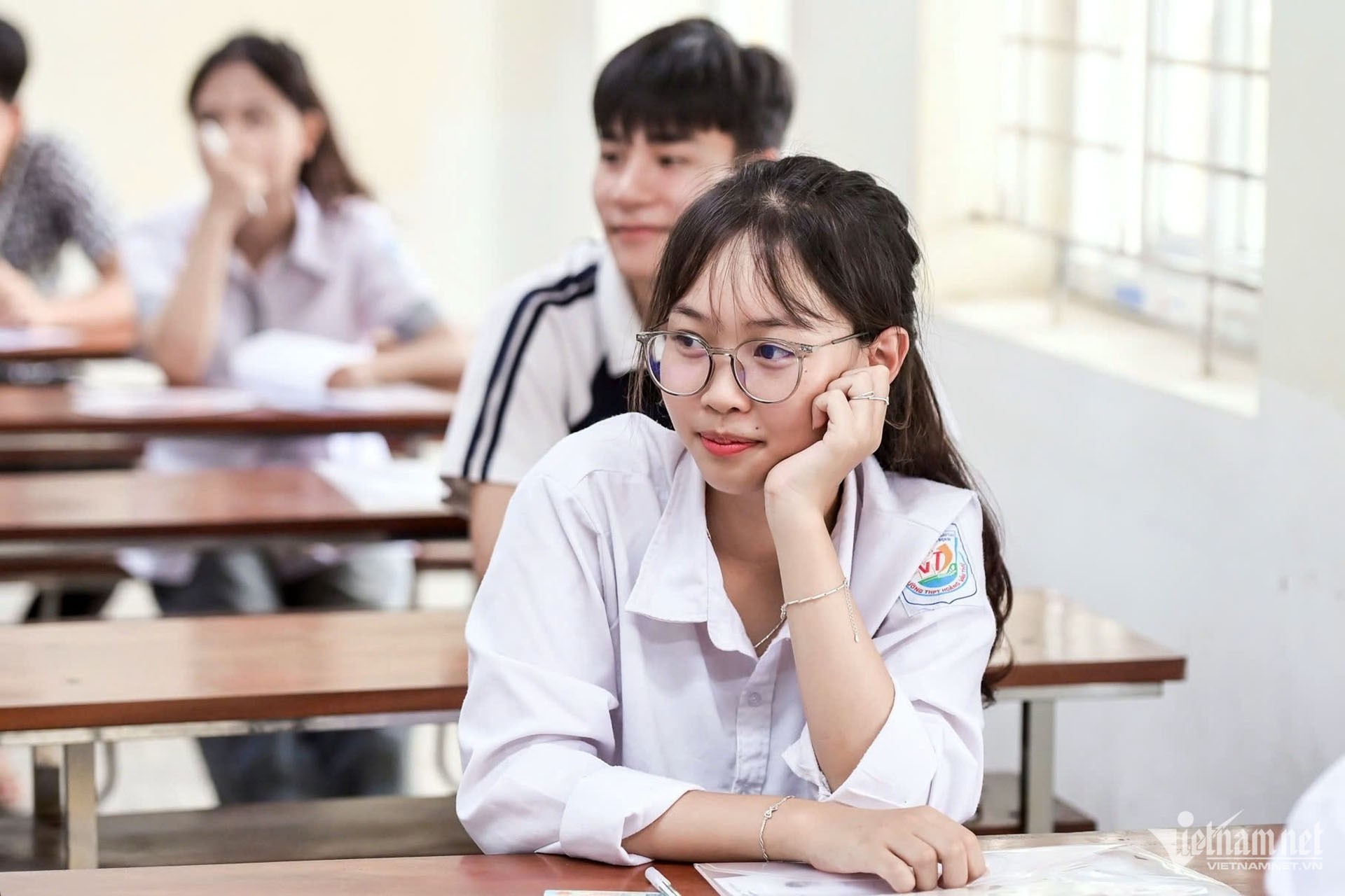 Thí sinh tham gia thi tốt nghiệp THPT 2025. 20-8-loc-ao.jpg