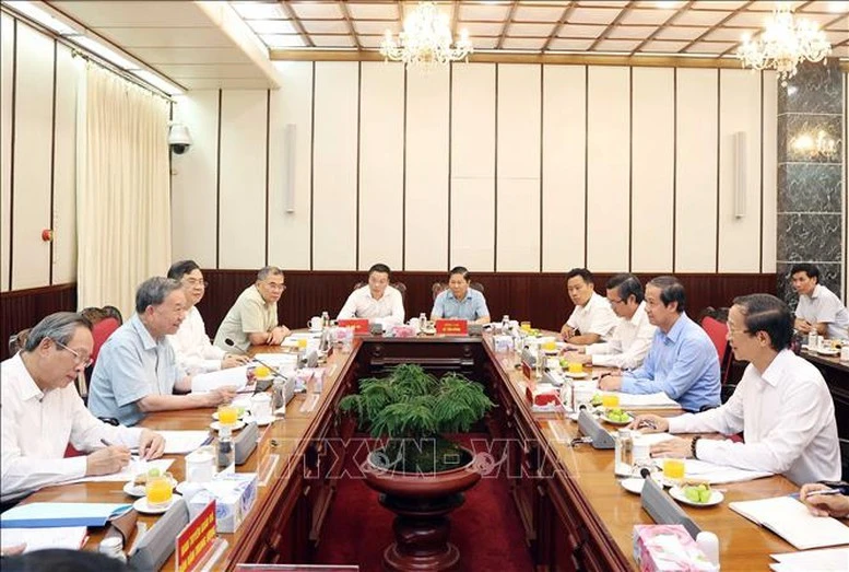 Tổng Bí thư Tô Lâm chủ trì cuộc họp về tình hình triển khai thực hiện Nghị quyết số 71 – NQ/TW ngày 22/8/2025 của Bộ Chính trị về đột phá phát triển Giáo dục và Đào tạo.