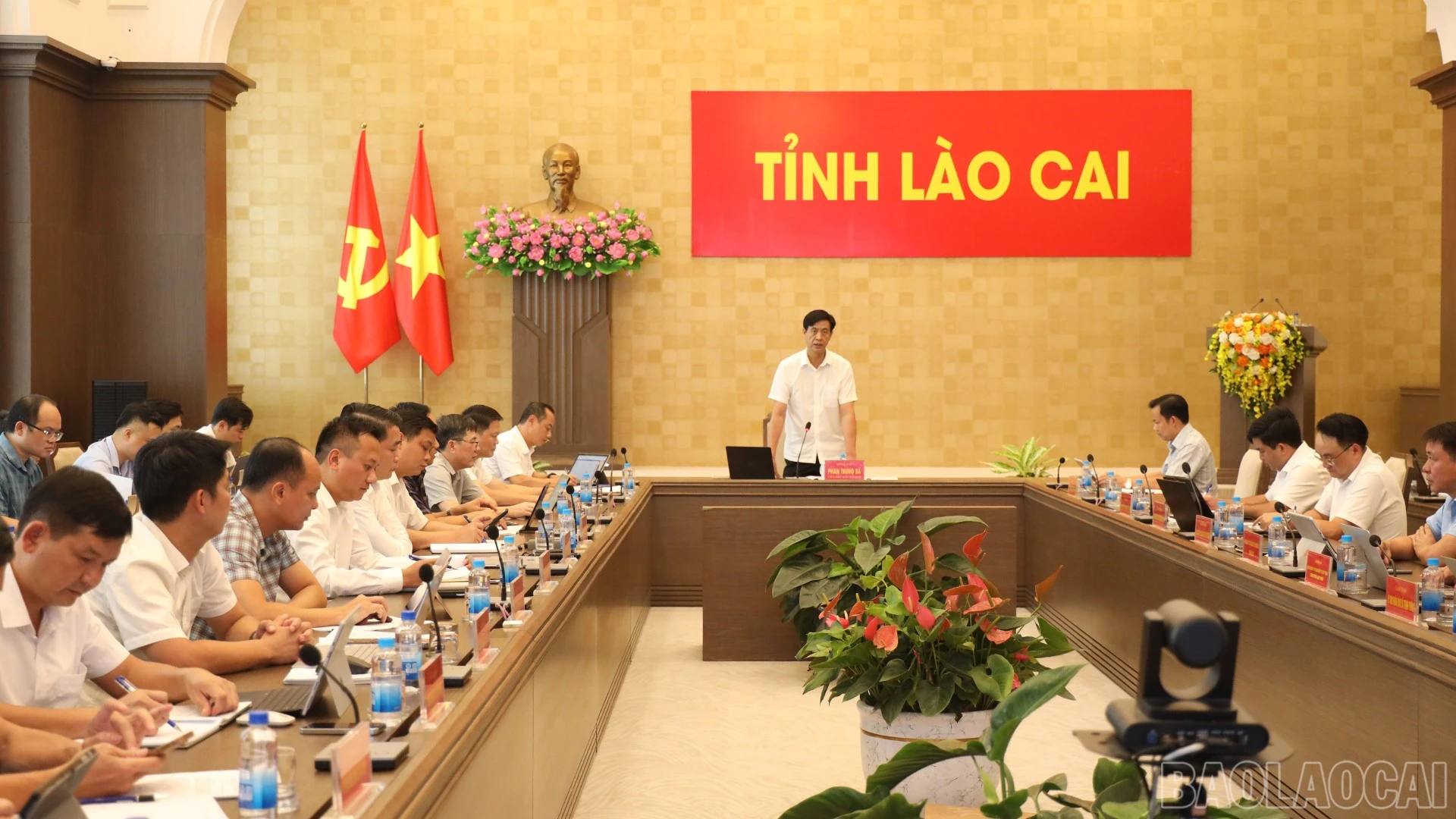 baolaocai-br_10-8-ong-ba1.jpg
