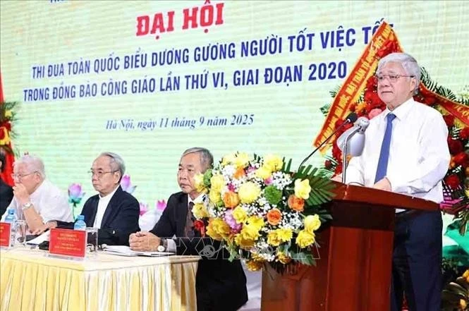 Chủ tịch Ủy ban Trung ương MTTQ Việt Nam Đỗ Văn Chiến phát biểu chỉ đạo Đại hội.