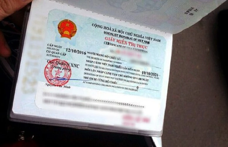 Giảm thời gian cấp Giấy miễn thị thực xuống còn 1 ngày.