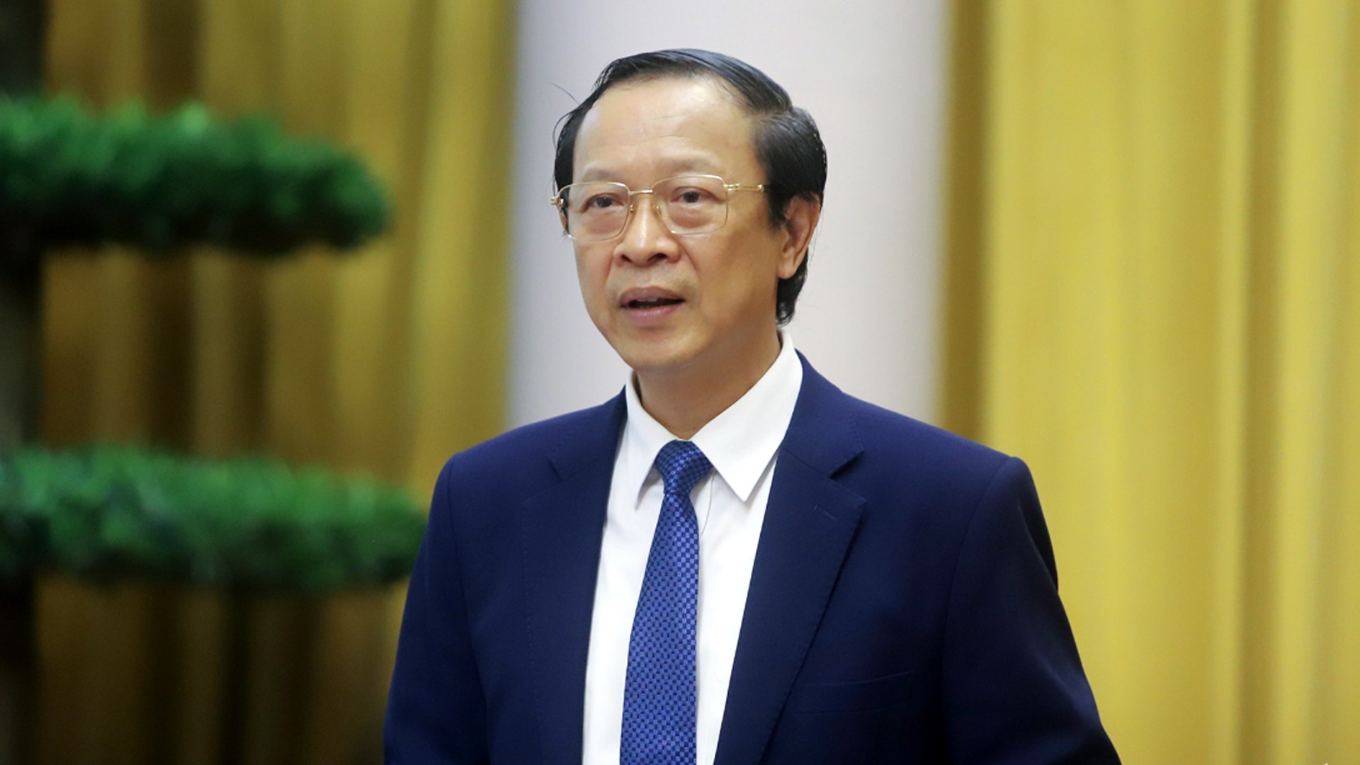 Thứ trưởng Bộ GD - ĐT Phạm Ngọc Thưởng tại họp báo công bố luật 11-6-ongthuong.jpg