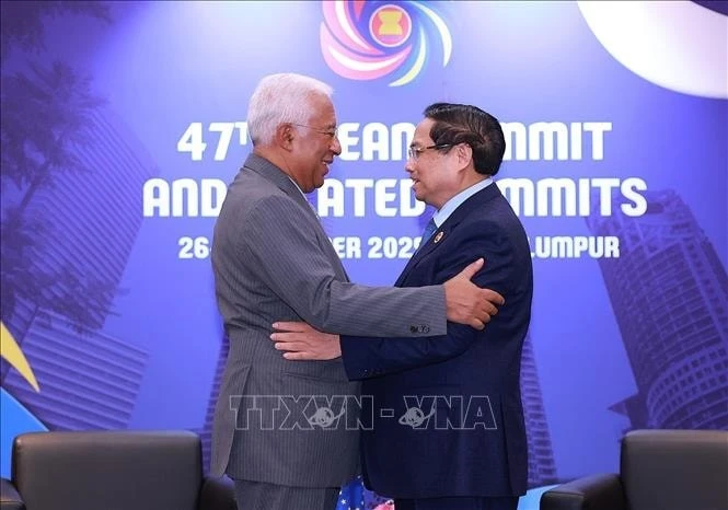 Thủ tướng Phạm Minh Chính gặp Chủ tịch Hội đồng châu Âu Antonio Costa.