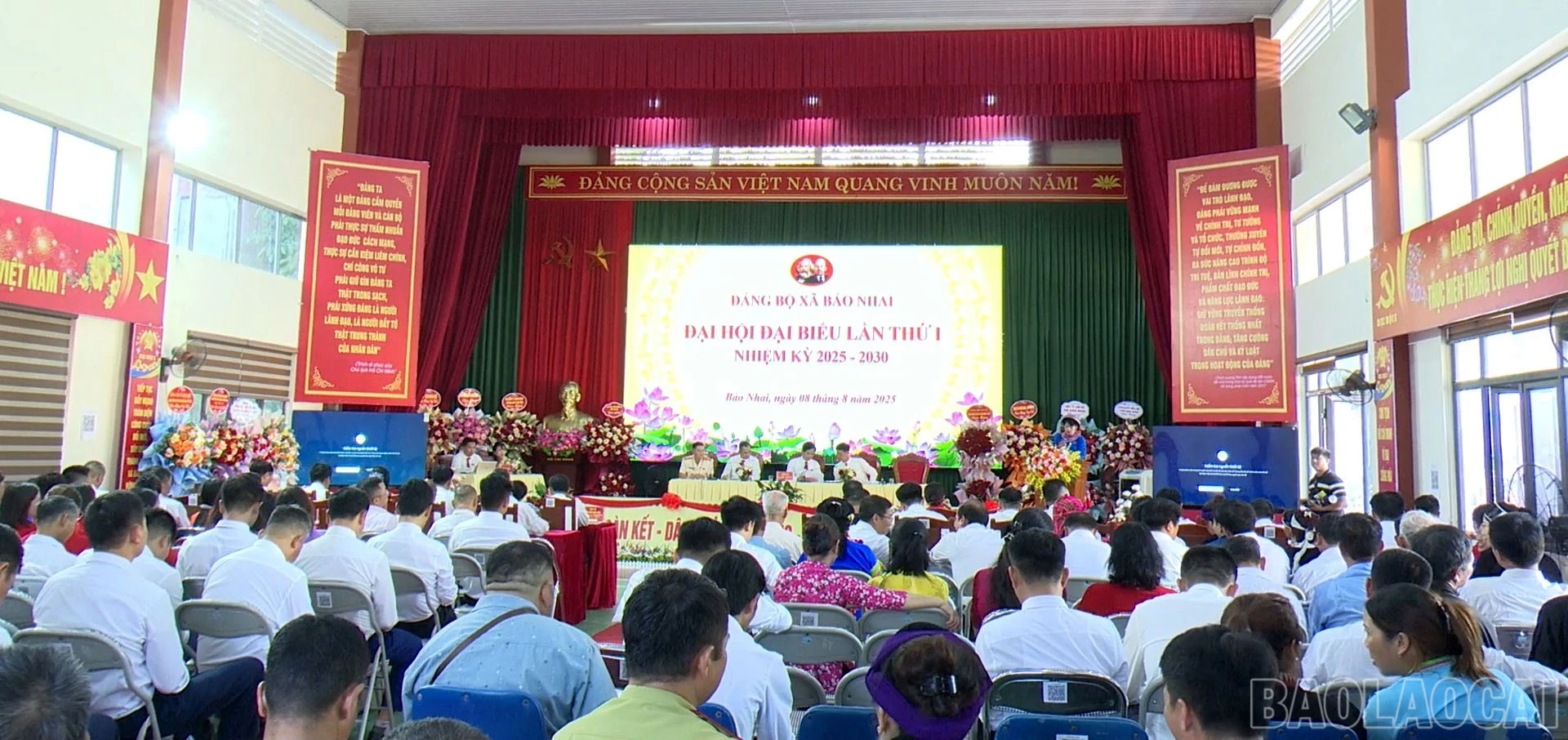 Quang cảnh đại hội.