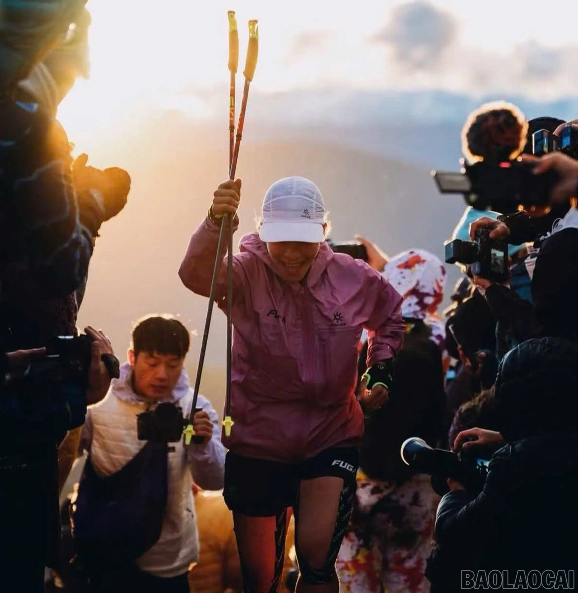baolaocai-br_ha-thi-hau-tai-giai-sieu-marathon-danh-gia-western-states-endurance-run-2026-to-chuc-tai-my.jpg