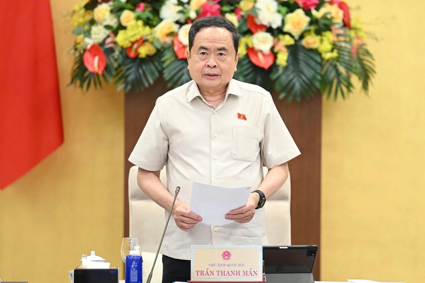 Chủ tịch Quốc hội Trần Thanh Mẫn phát biểu tại phiên họp Ủy ban Thường vụ Quốc hội. Chủ tịch Quốc hội Trần Thanh Mẫn phát biểu tại phiên họp Ủy ban Thường vụ Quốc hội.