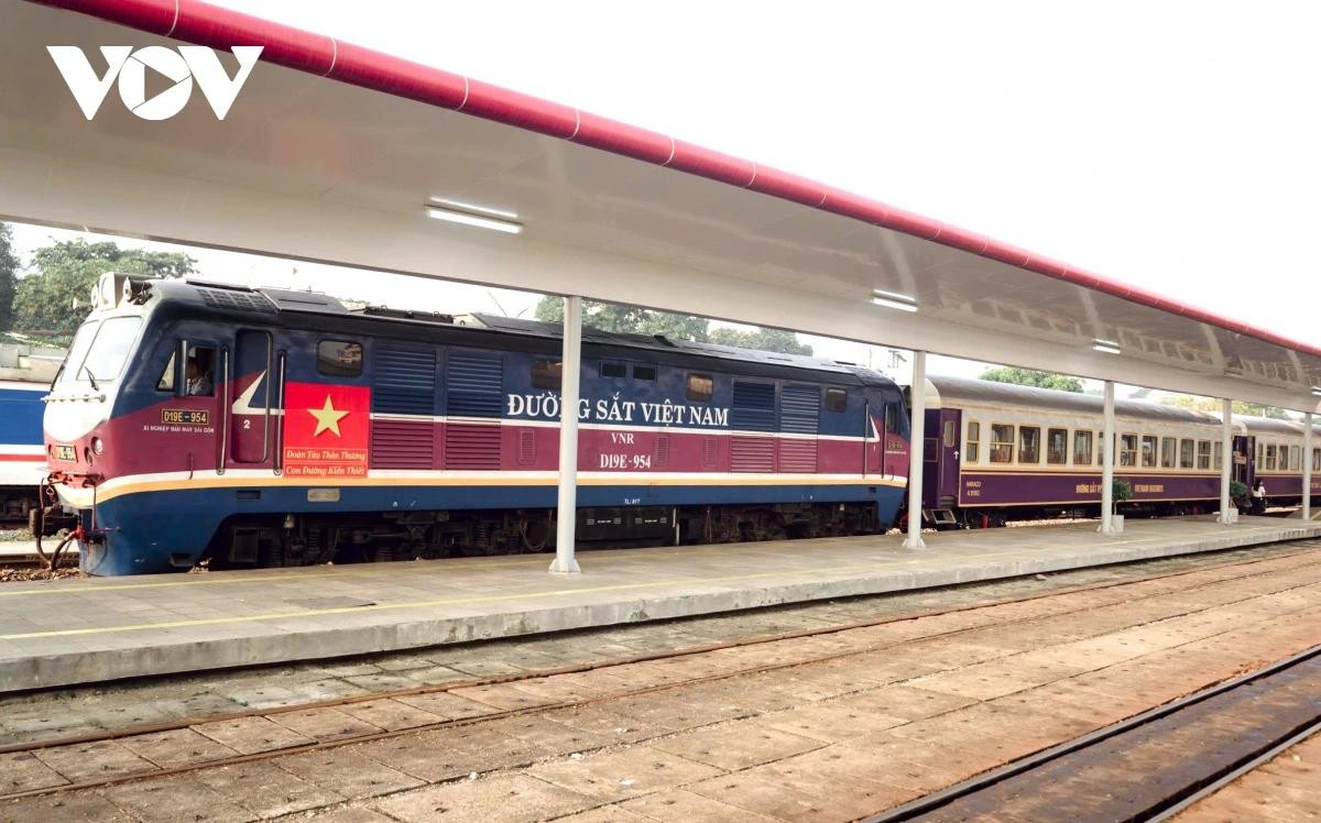 Giao diện mới đoàn tàu "Hành trình kết nối di sản miền Trung".