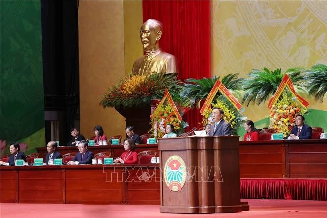 Đồng chí Trần Cẩm Tú, Uỷ viên Bộ Chính trị, Thường trực Ban Bí thư phát biểu chỉ đạo Đại hội.