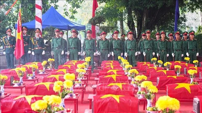 Hài cốt liệt sĩ được tổ chức lễ viếng, truy điệu, an táng tại Nghĩa trang liệt sĩ Đồi 82 (xã Tân Biên, tỉnh Tây Ninh), ngày 22/12/2025. Ảnh minh họa