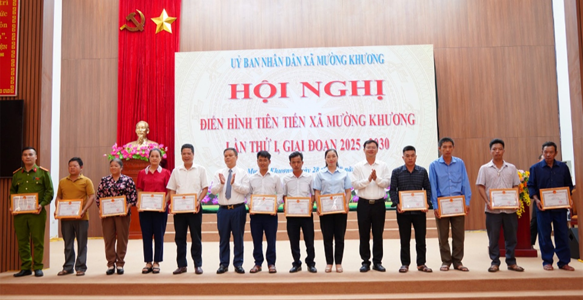 28-8-muongkhuong5.jpg