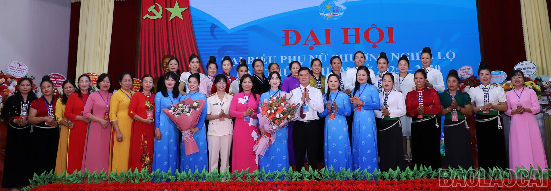 Ban Chấp hành hội Liên hiệp Phụ nữ phường Nghĩa Lộ nhiệm kỳ 2025 - 2030 ra mắt đại hội. baolaocai-br_15-10-pnnl9.jpg