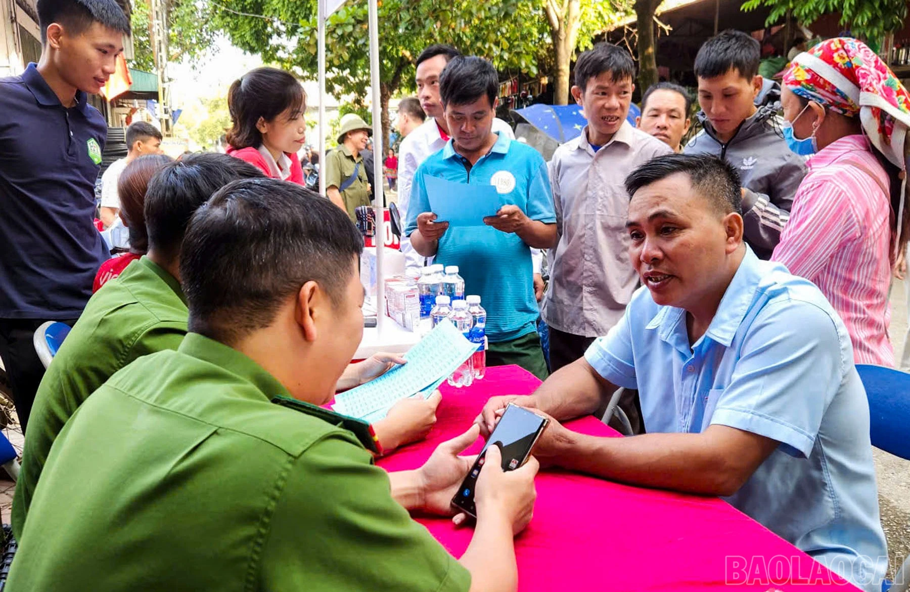 Hướng dẫn người dân cài đặt định danh mức độ 2.