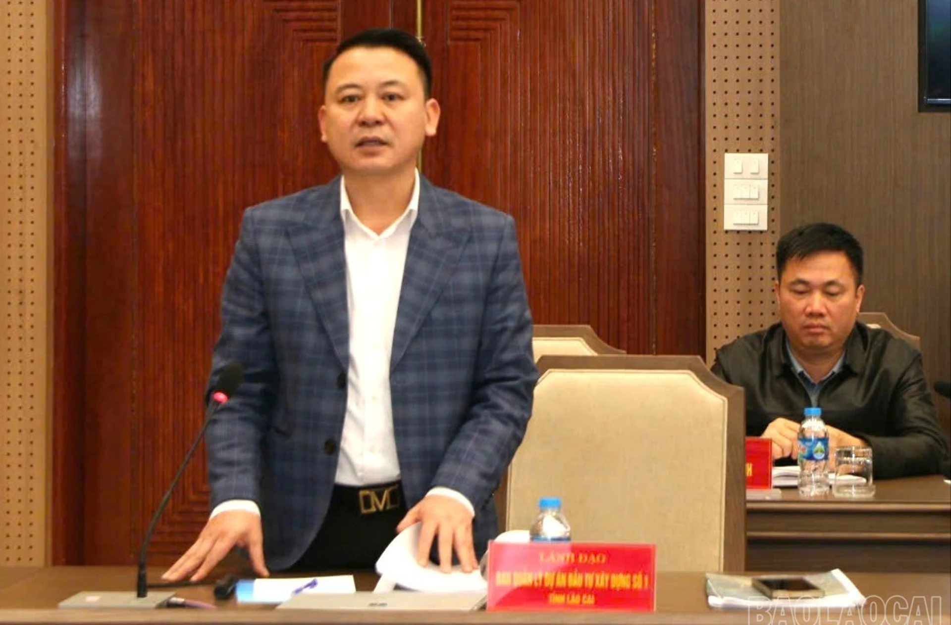 2-2-ong-dung.jpg