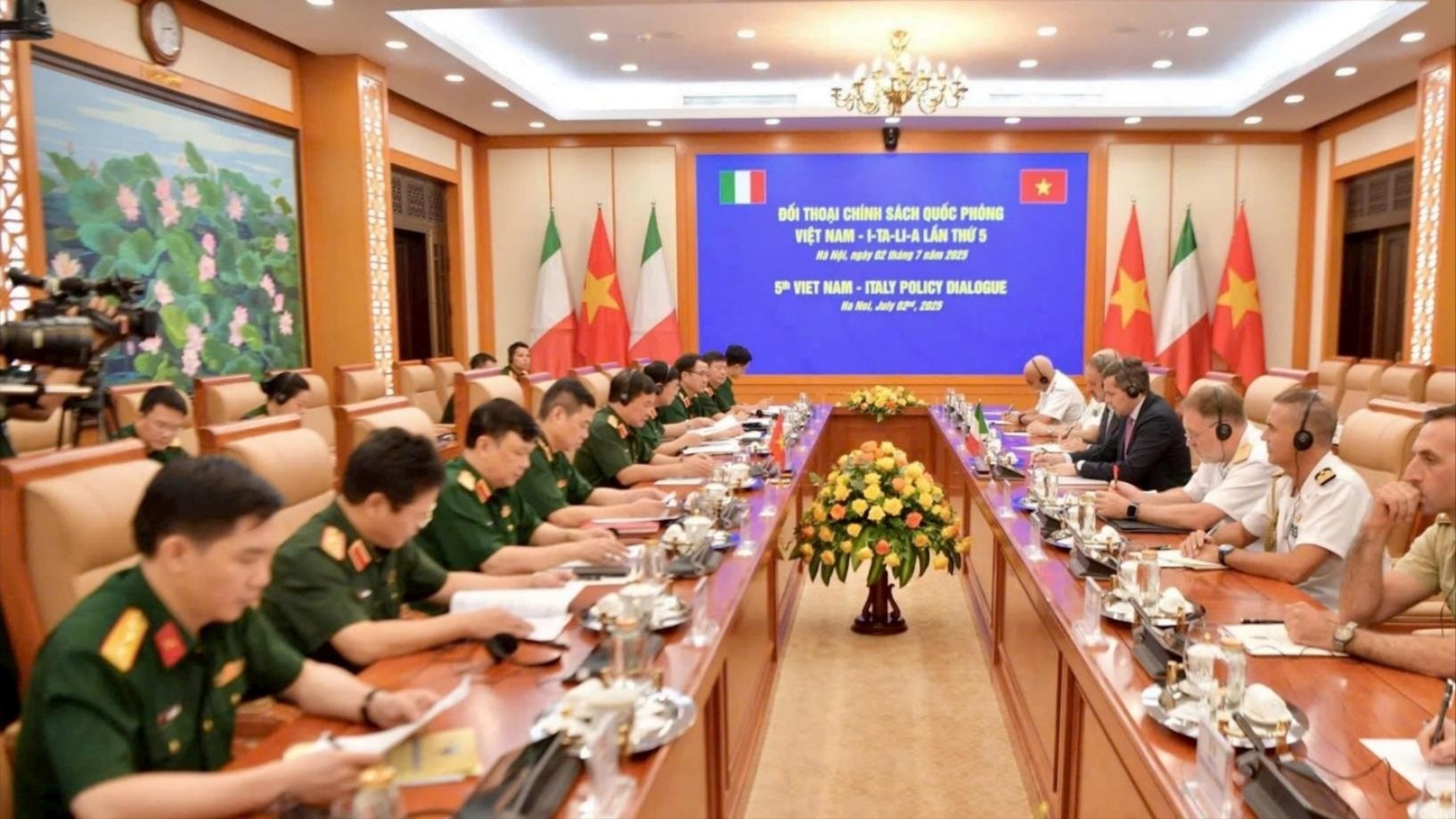 Quang cảnh Đối thoại chính sách quốc phòng Việt Nam - Italia lần thứ 5. 2-7-doi-thoai-7744.jpg