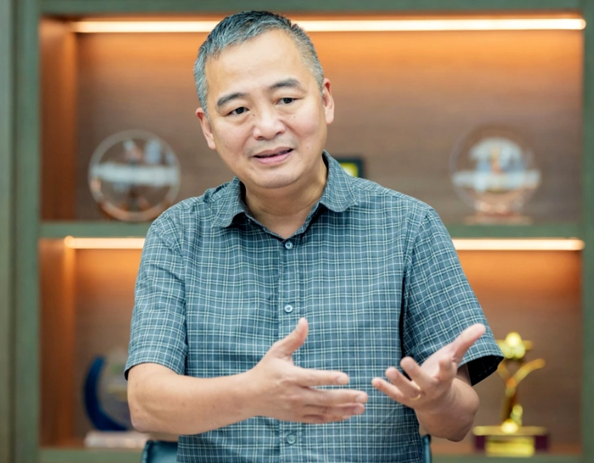 PGS.TS Nguyễn Lân Hiếu, Giám đốc Bệnh viện Đại học Y Hà Nội chia sẻ tại sự kiện. 19-9-tim2.jpg
