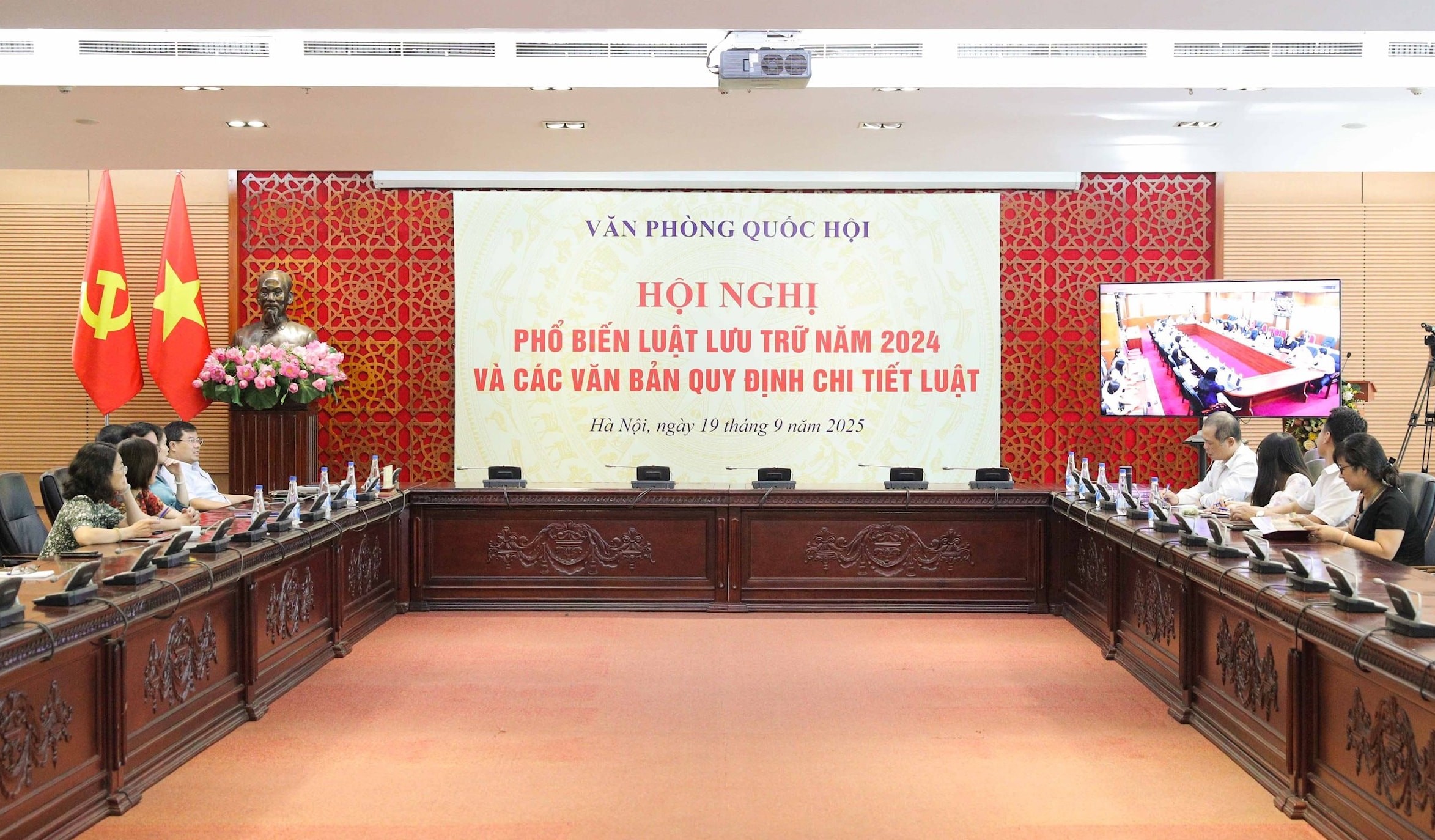 Các đại biểu tham dự tại điểm cầu trụ sở các cơ quan của Quốc hội. 19-9-noivu2.jpg