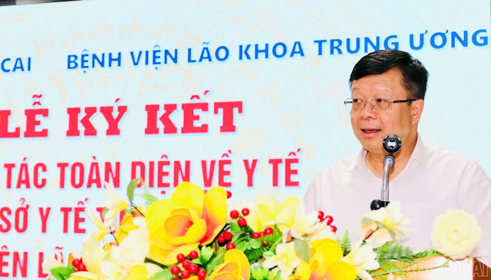 TS.BS Nguyễn Trung Anh - Giám đốc Bệnh viện Lão khoa Trung ương phát biểu tại lễ ký kết. baolaocai-br_23-9-ky-ket2.jpg