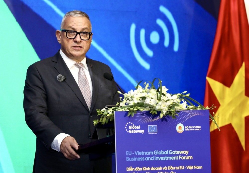 Cao ủy Jozef Síkela phát biểu tại sự kiện.