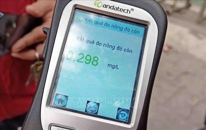 Lực lượng chức năng đã phát hiện một trường hợp vi phạm nồng độ cồn ở mức 0,298 mg/L khí thở.