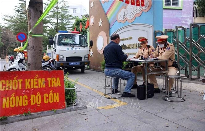 Qua công tác kiểm tra trong 2 ngày đầu nghỉ lễ, lực lượng chức năng đã kiểm soát 14.328 phương tiện, phát hiện, xử lý 342 trường hợp vi phạm nồng độ cồn.