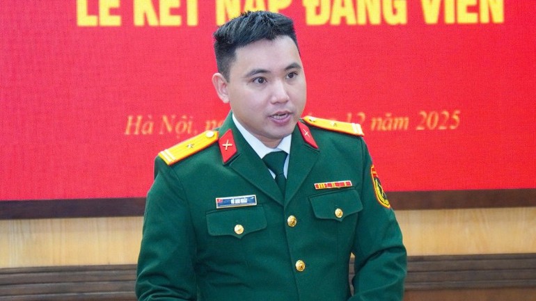 Đạo diễn, Thiếu tá Vũ Anh Nhất.