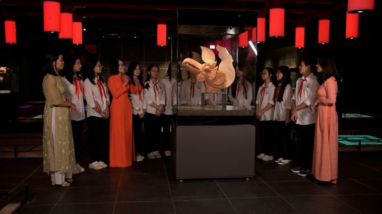 Hình ảnh trong quá trình ghi hình bộ phim.