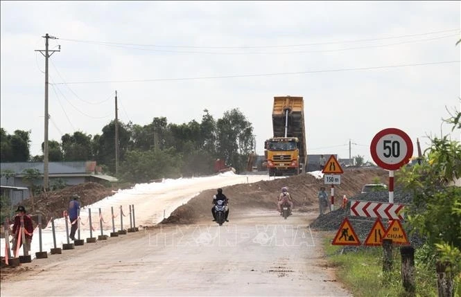 Năm 2025, Tây Ninh dành nhiều nguồn lực để thực hiện các dự án hạ tầng giao thông. Các dự án hiện đang tập trung triển khai thực hiện để hoàn thành kết hoạch đề ra.