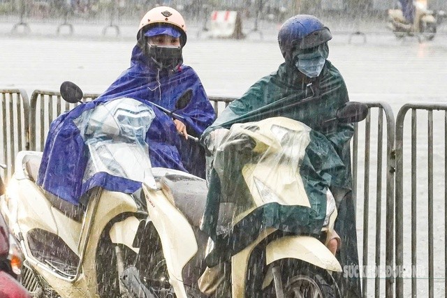 Miền Bắc chuyển mưa rét từ đêm nay do không khí lạnh.