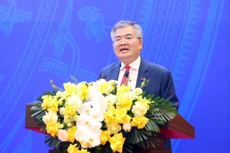 Phó Chủ nhiệm Văn phòng Chủ tịch nước Cấn Đình Tài phát biểu Phó Chủ nhiệm Văn phòng Chủ tịch nước Cấn Đình Tài phát biểu