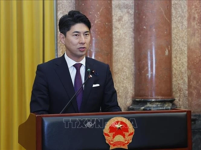 Trưởng ban Thanh niên Đảng Dân chủ tự do Nhật Bản (LDP) Nakasone Yasutaka phát biểu.