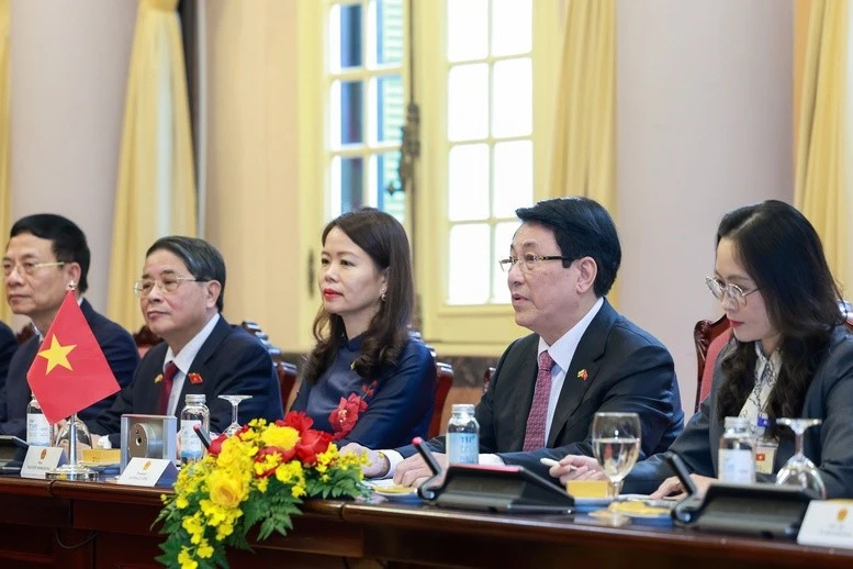 Chủ tịch nước khẳng định Việt Nam coi trọng và mong muốn thúc đẩy hơn nữa quan hệ hợp tác với Brunei.