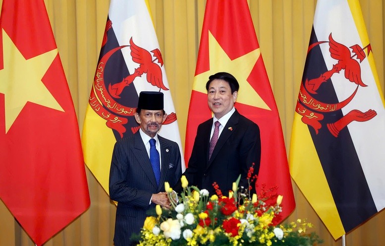 Chủ tịch nước Lương Cường và Quốc vương Brunei tại hội đàm.