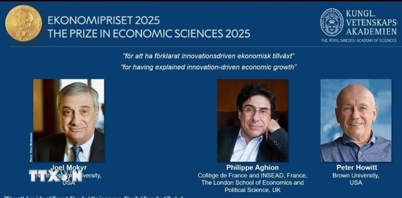 Ba nhà khoa học Joel Mokyr (Mỹ), Philippe Aghion (Vương quốc Anh) và Peter Howitt (Mỹ) đoạt giải Nobel Kinh tế năm 2025. 13-10-cong-bo.jpg
