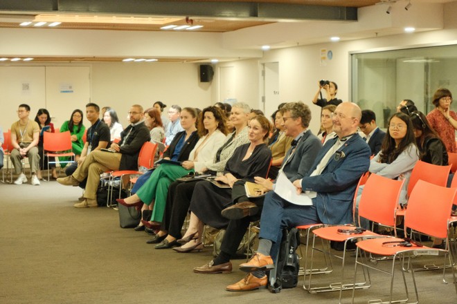 Các đại biểu tham dự buổi trao đổi nghiệp vụ “Trí tuệ nhân tạo và Báo chí.”