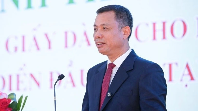 Ông Nguyễn Thành Công, Phó Chủ tịch Ủy ban nhân dân tỉnh Sơn La phát biểu tại buổi lễ.